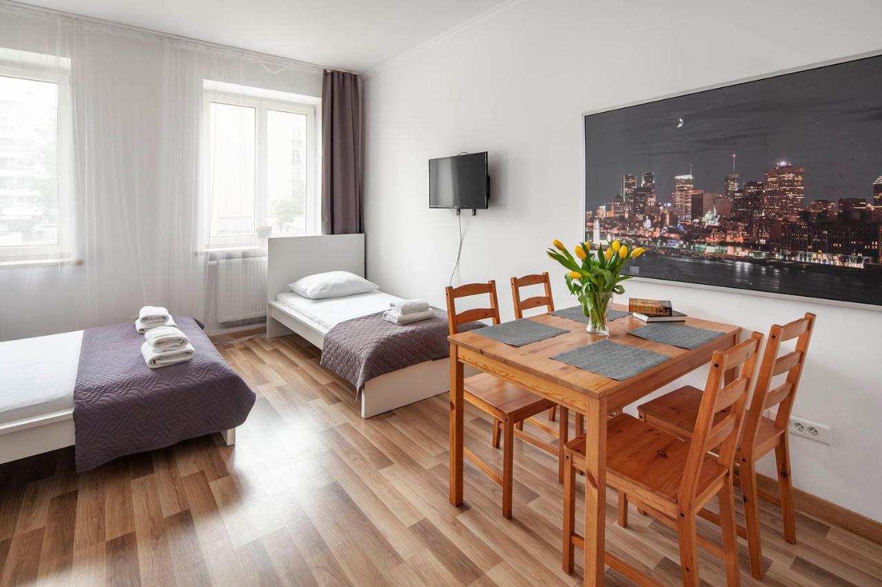 Sleepy3City Apartments 10 Lutego 23 กดิเนีย ภายนอก รูปภาพ