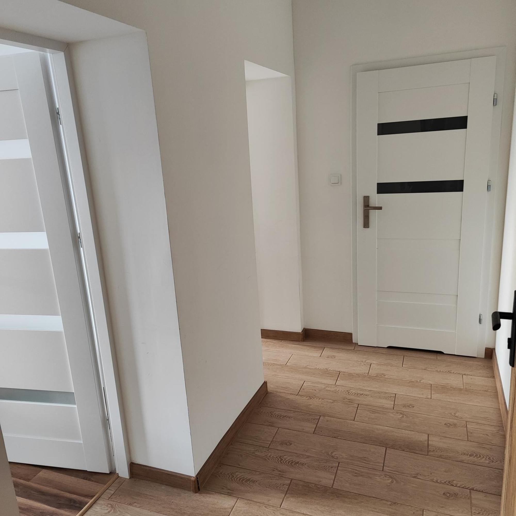 Sleepy3City Apartments 10 Lutego 23 กดิเนีย ภายนอก รูปภาพ
