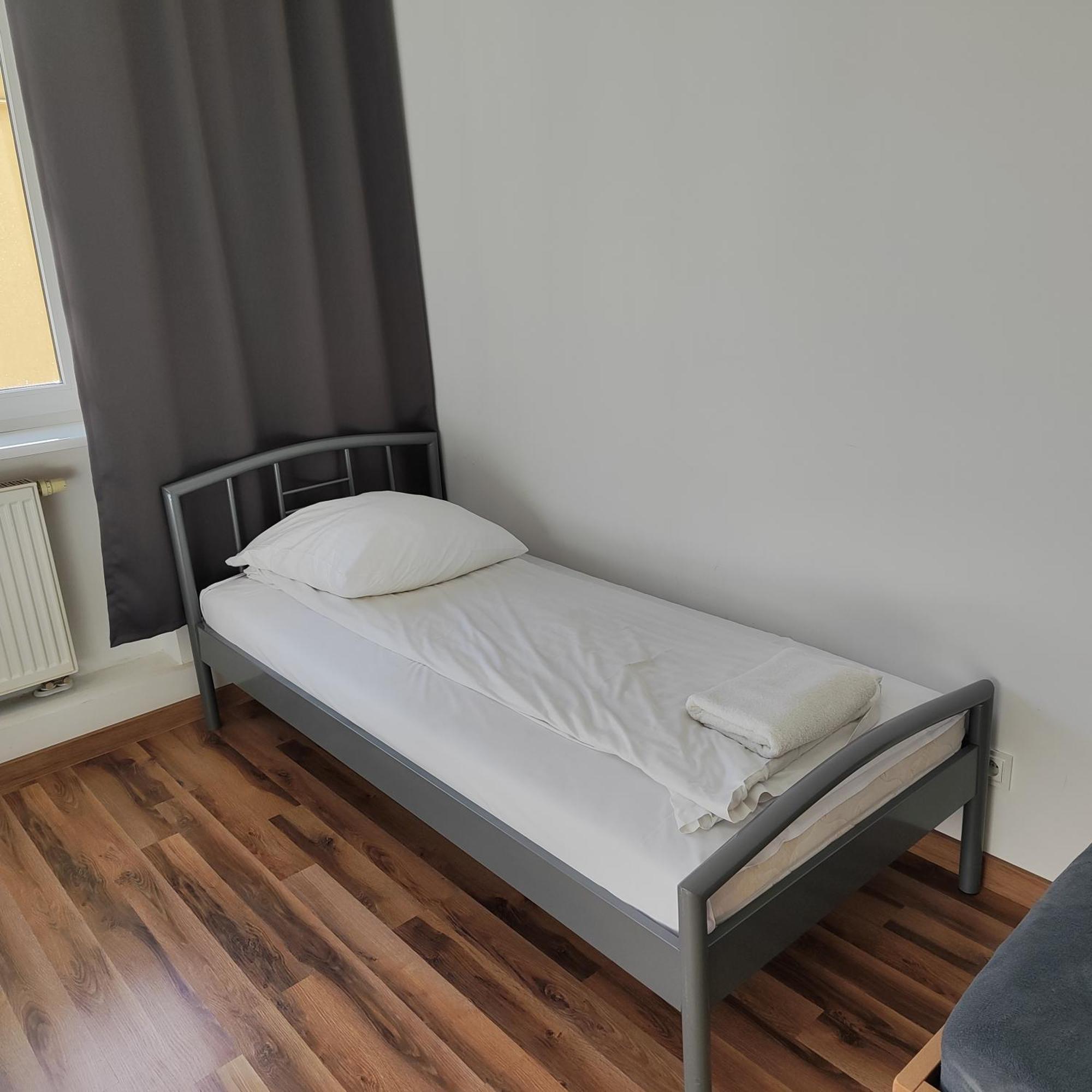 Sleepy3City Apartments 10 Lutego 23 กดิเนีย ภายนอก รูปภาพ