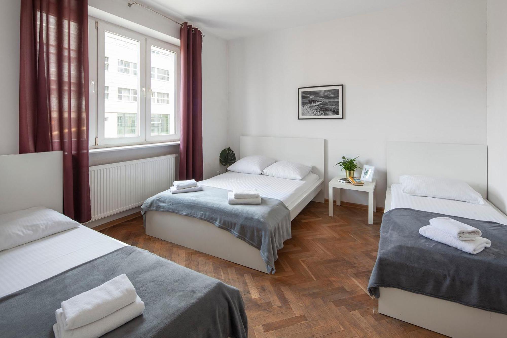 Sleepy3City Apartments 10 Lutego 23 กดิเนีย ภายนอก รูปภาพ
