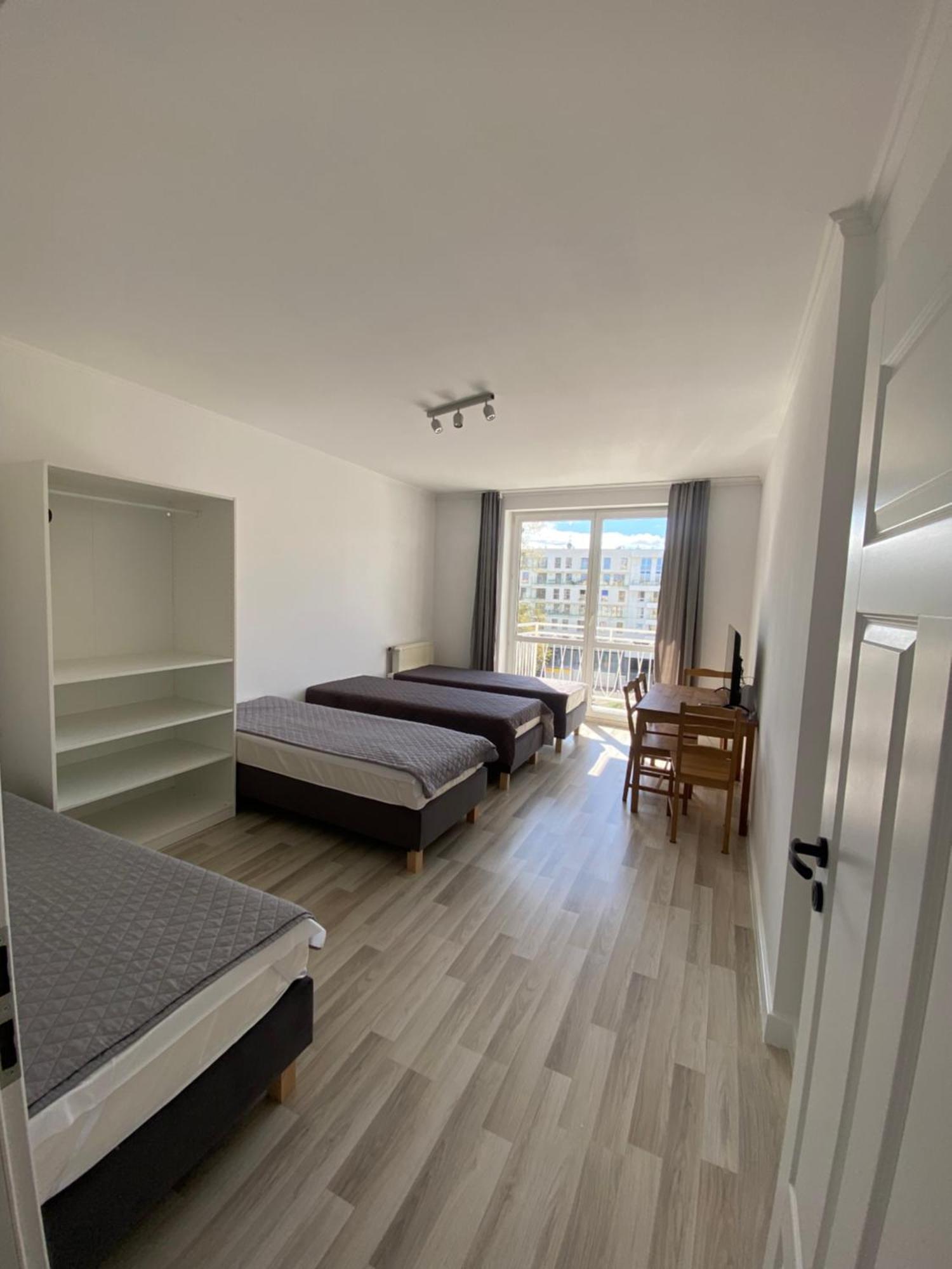 Sleepy3City Apartments 10 Lutego 23 กดิเนีย ภายนอก รูปภาพ