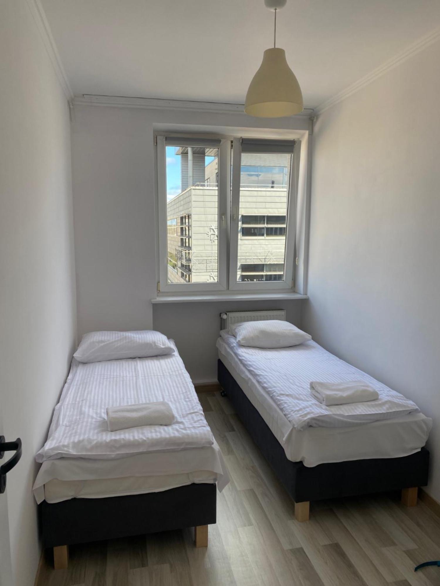 Sleepy3City Apartments 10 Lutego 23 กดิเนีย ภายนอก รูปภาพ