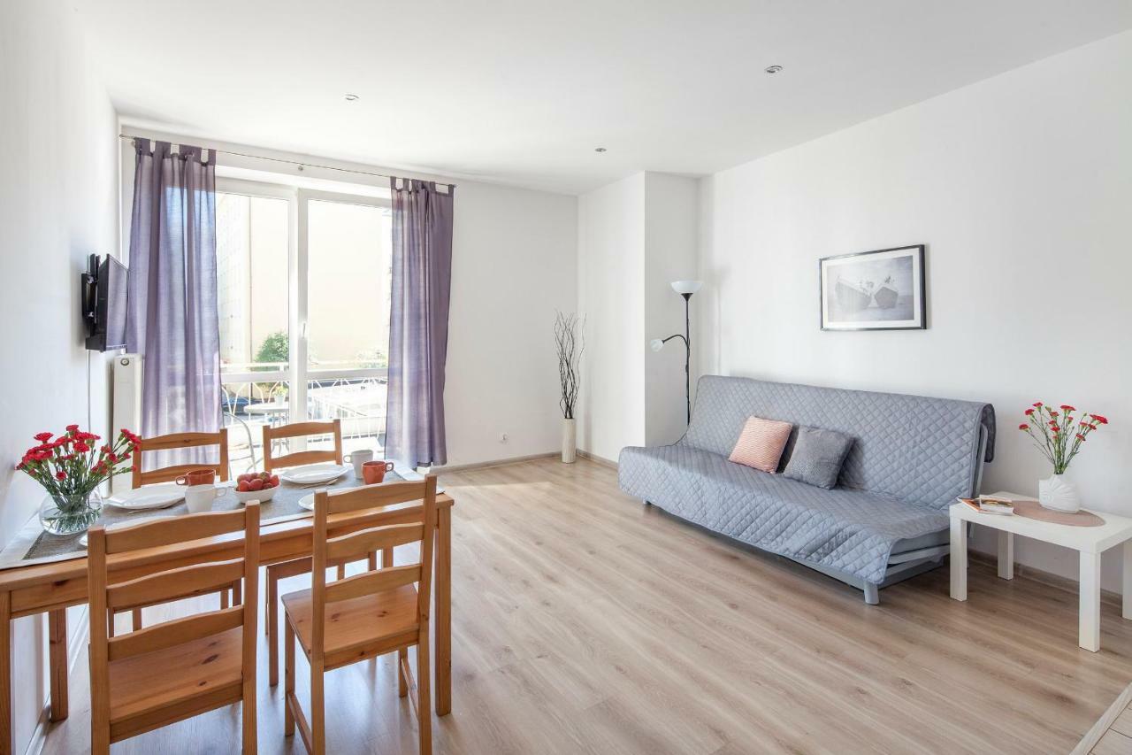 Sleepy3City Apartments 10 Lutego 23 กดิเนีย ภายนอก รูปภาพ