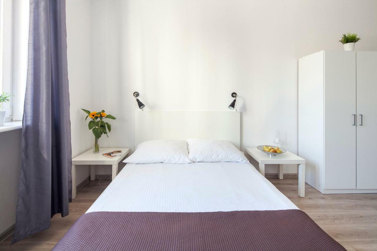 Sleepy3City Apartments 10 Lutego 23 กดิเนีย ภายนอก รูปภาพ